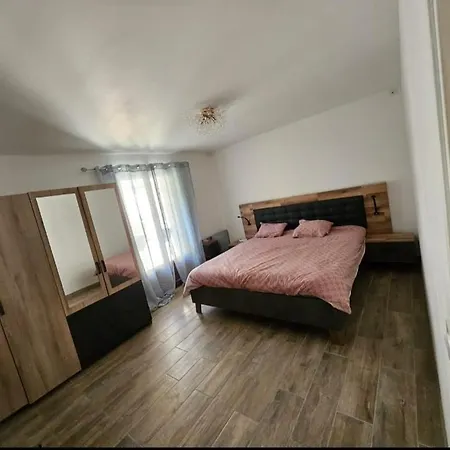6 Personnes Lägenhet *
